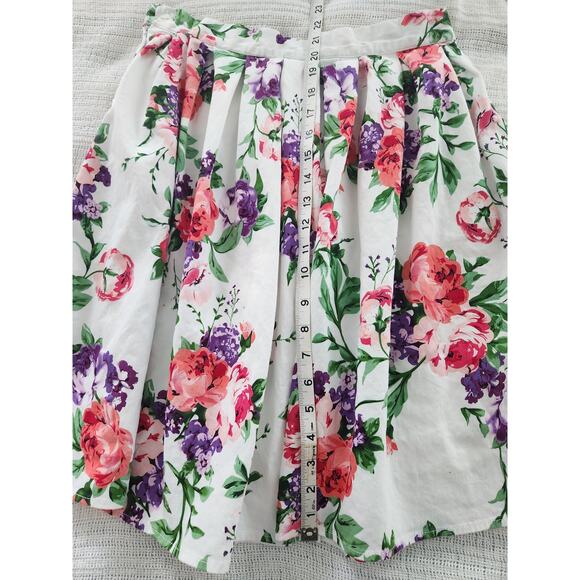 Vintage Style Retro White Floral Pleated A-Line Midi Skirt with Pockets, Size M - Picture 4 of 7